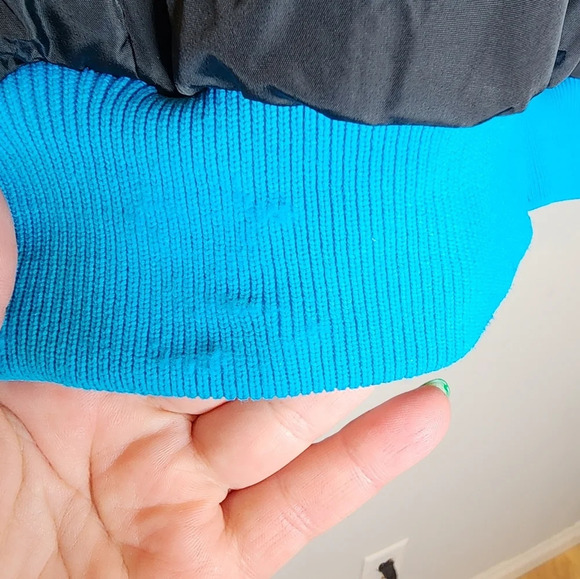 Columbia Reversible Vintage bomber nylon coat. Blue green and black. Size large - Picture 12 of 14